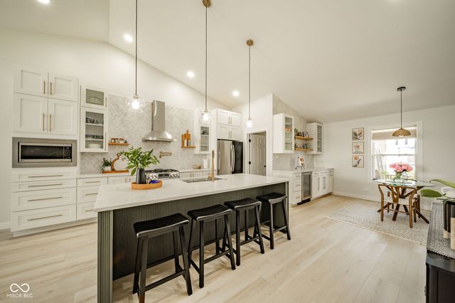 11416 Falling Water Way, Fishers, IN 46037