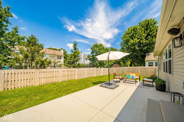 11416 Falling Water Way, Fishers, IN 46037