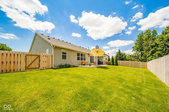 11416 Falling Water Way, Fishers, IN 46037