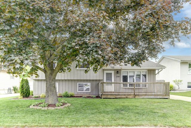 1719 Selo Drive, Schererville, IN 46375