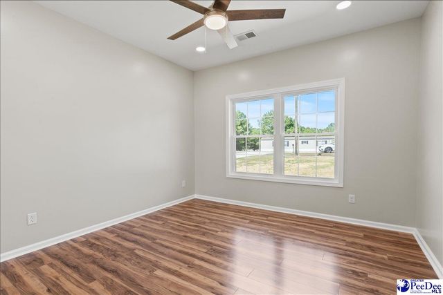 1423 E Home Avenue, Hartsville, SC 29550