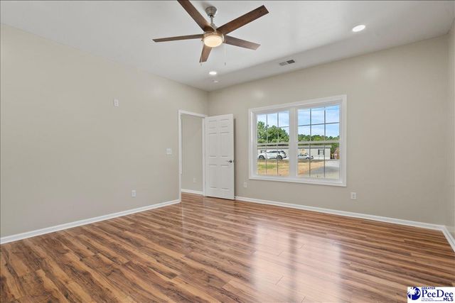 1423 E Home Avenue, Hartsville, SC 29550