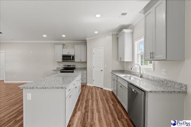 1423 E Home Avenue, Hartsville, SC 29550