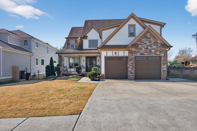 8106 Savannah Bay Drive, Ooltewah, TN 37363