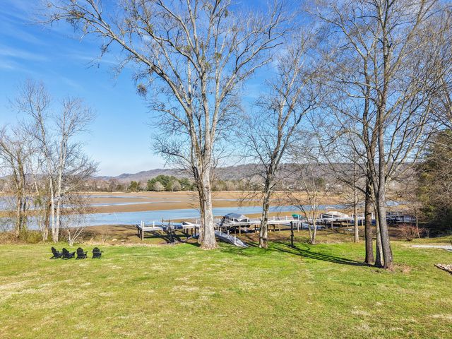 8106 Savannah Bay Drive, Ooltewah, TN 37363