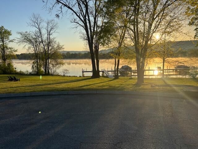 8106 Savannah Bay Drive, Ooltewah, TN 37363