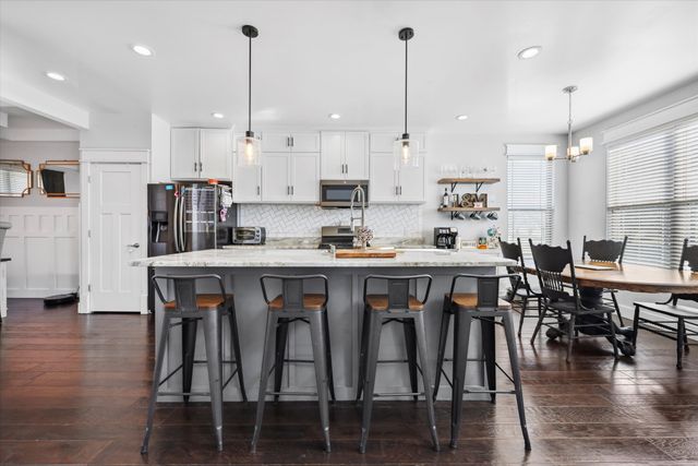 8106 Savannah Bay Drive, Ooltewah, TN 37363