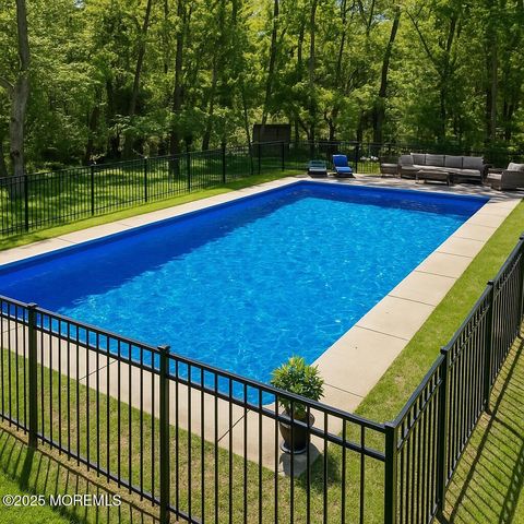 2 Warrenton Lane, Colts Neck, NJ 07722