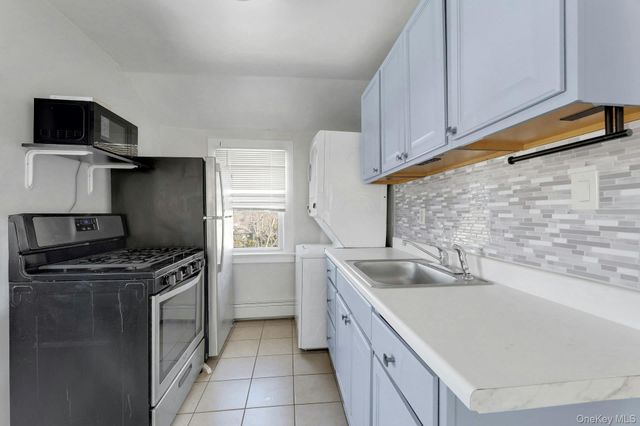 18 Ridge Road, Congers, NY 10920