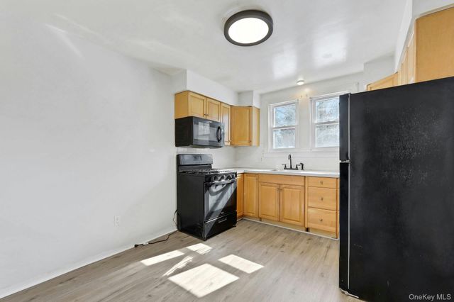 18 Ridge Road, Congers, NY 10920