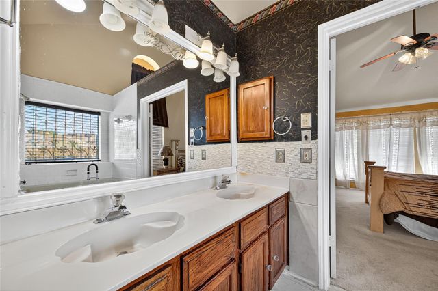 6202 Quiet Village Court, Houston, TX 77053