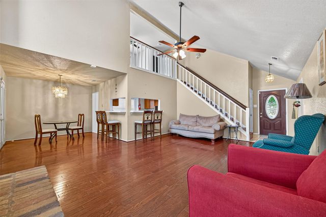 6202 Quiet Village Court, Houston, TX 77053