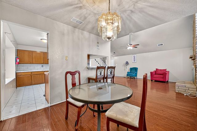 6202 Quiet Village Court, Houston, TX 77053