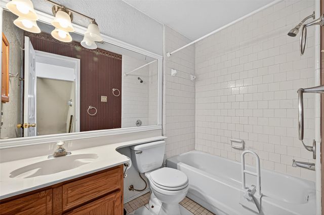 6202 Quiet Village Court, Houston, TX 77053
