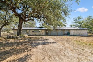 7970 Us Highway 87, La Vernia, TX 78121