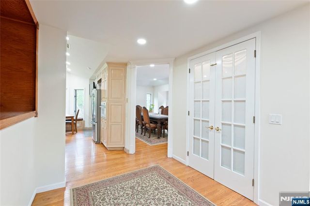 530A Hughes Street, Northvale, NJ 07647