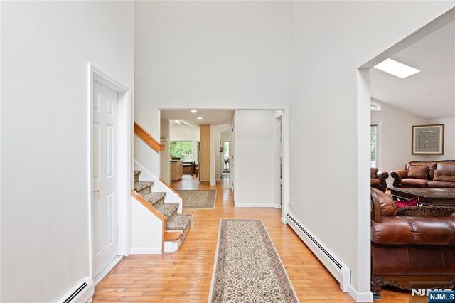 530A Hughes Street, Northvale, NJ 07647