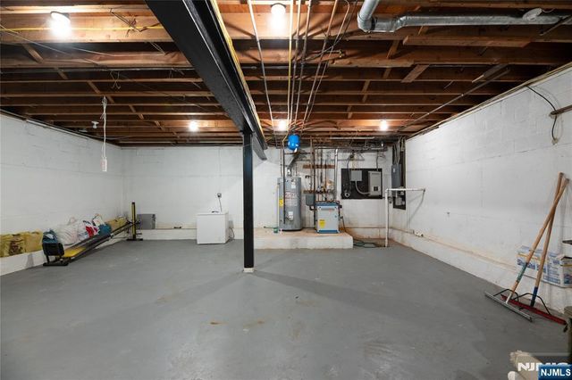 530A Hughes Street, Northvale, NJ 07647