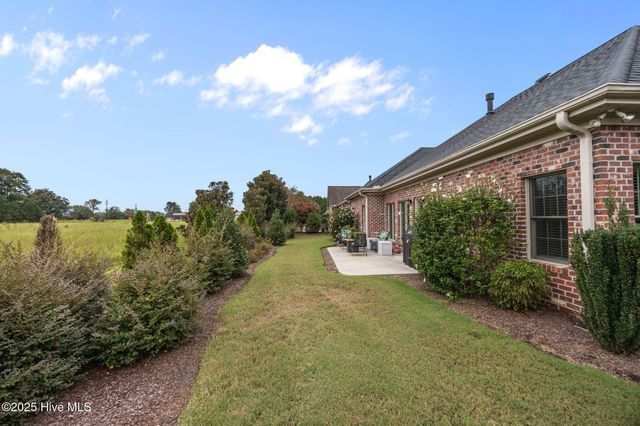 3705 Prestwick Place, Greenville, NC 27834