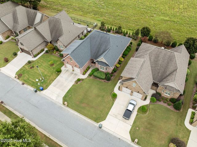 3705 Prestwick Place, Greenville, NC 27834