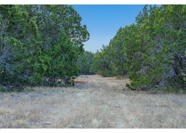 000 S Rocky Trail, Lampasas, TX 76550