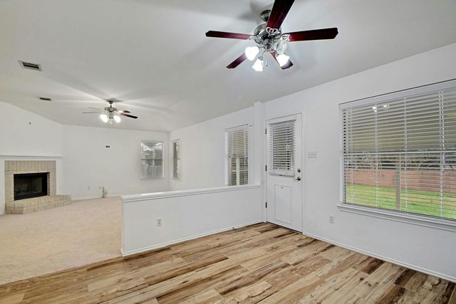 8605 Ganttcrest DR, Austin, TX 78749