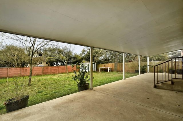 8605 Ganttcrest DR, Austin, TX 78749