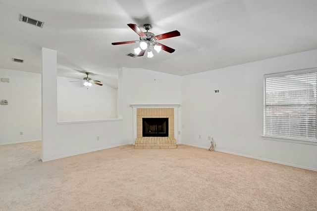 8605 Ganttcrest DR, Austin, TX 78749