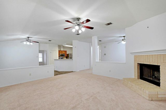 8605 Ganttcrest DR, Austin, TX 78749