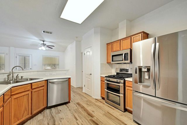 8605 Ganttcrest DR, Austin, TX 78749