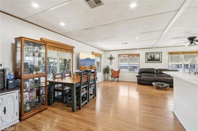 16079 Yarnell C27, Sylmar, CA 91342