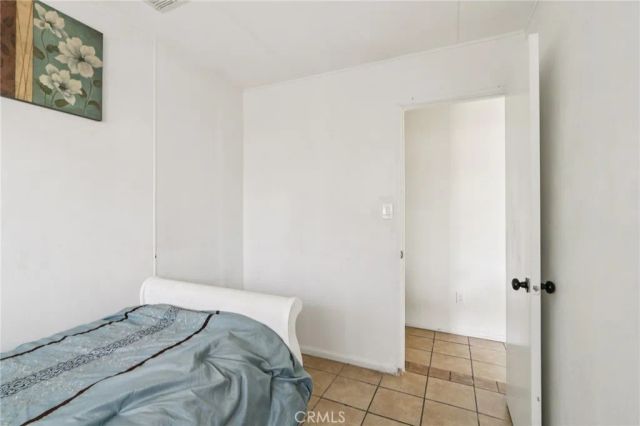 16079 Yarnell C27, Sylmar, CA 91342