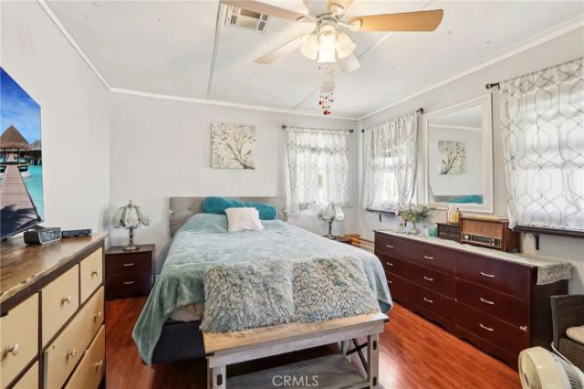 16079 Yarnell C27, Sylmar, CA 91342