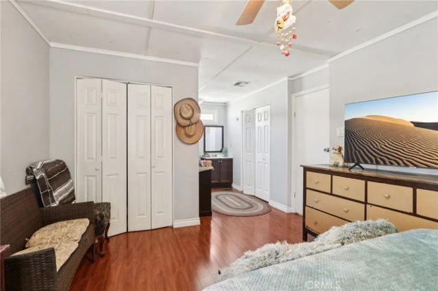 16079 Yarnell C27, Sylmar, CA 91342