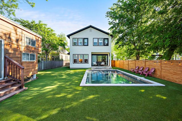 1008 Willow ST, Austin, TX 78702