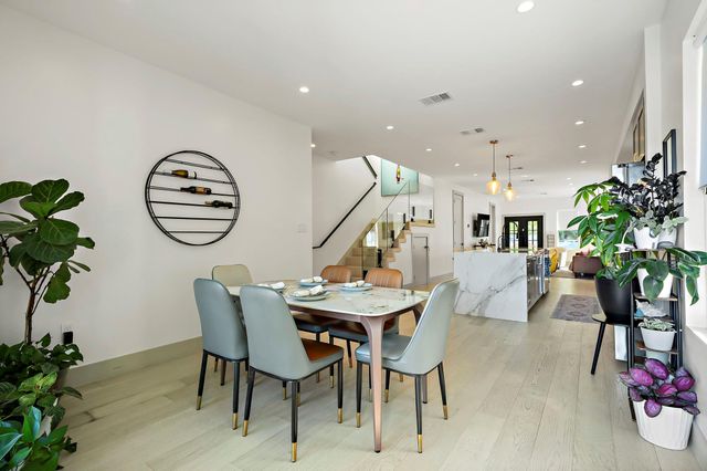 1008 Willow ST, Austin, TX 78702