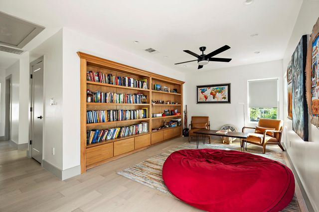 1008 Willow ST, Austin, TX 78702