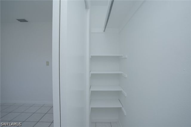 1193 S Alhambra CIR, Naples, FL 34103