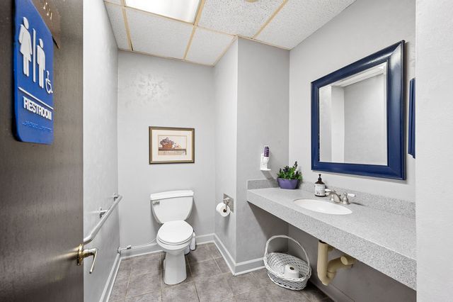 10547 S Ewing Avenue, Chicago, IL 60617