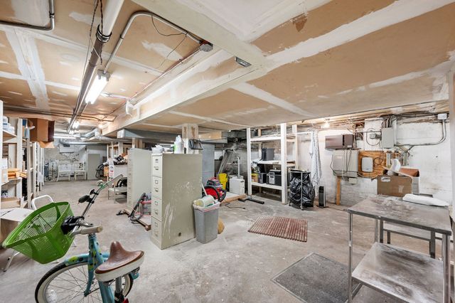 10547 S Ewing Avenue, Chicago, IL 60617