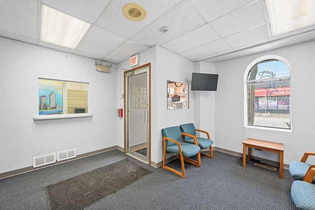 10547 S Ewing Avenue, Chicago, IL 60617