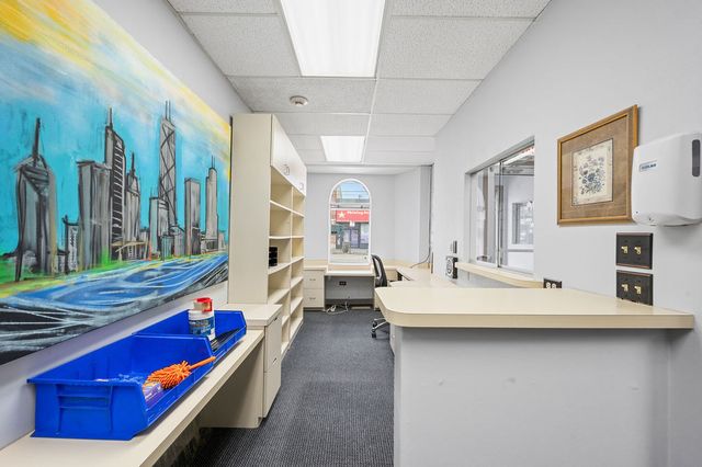 10547 S Ewing Avenue, Chicago, IL 60617
