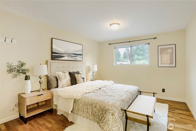 8451 NE 137th Street, Kirkland, WA 98034