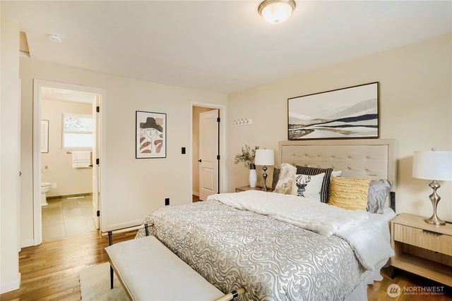 8451 NE 137th Street, Kirkland, WA 98034