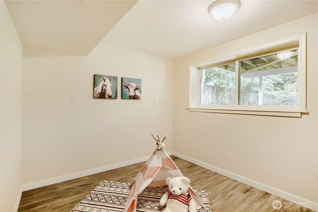 8451 NE 137th Street, Kirkland, WA 98034