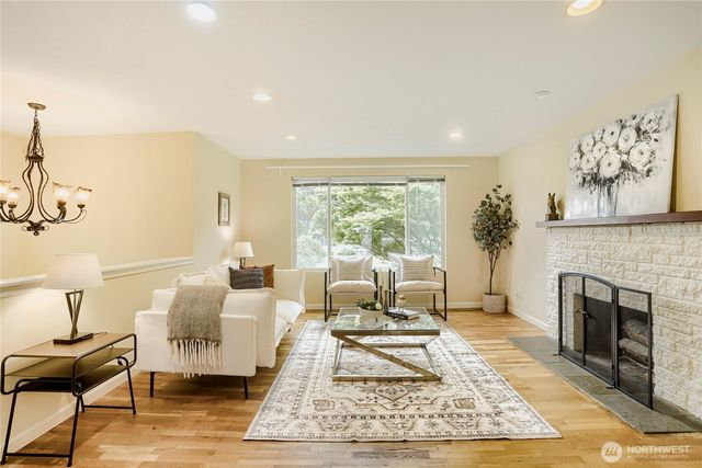 8451 NE 137th Street, Kirkland, WA 98034
