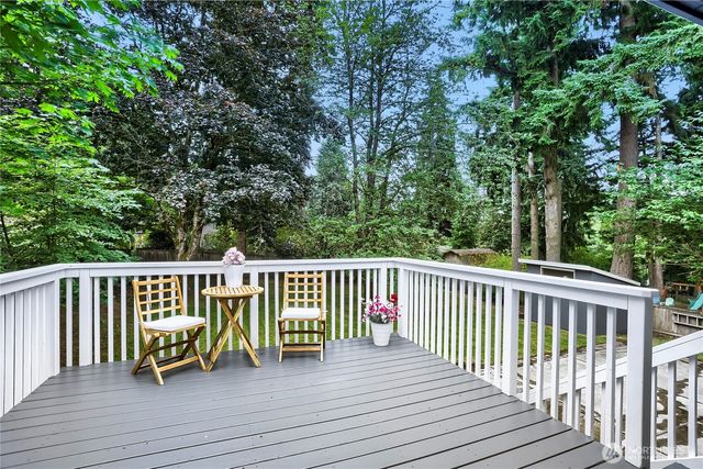 8451 NE 137th Street, Kirkland, WA 98034