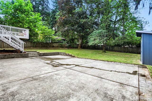 8451 NE 137th Street, Kirkland, WA 98034