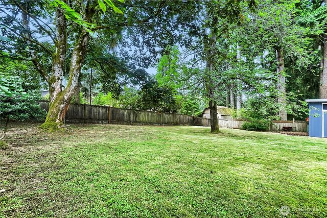 8451 NE 137th Street, Kirkland, WA 98034