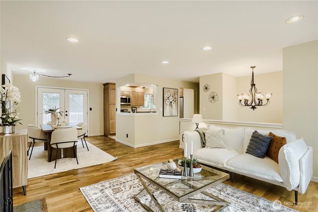 8451 NE 137th Street, Kirkland, WA 98034